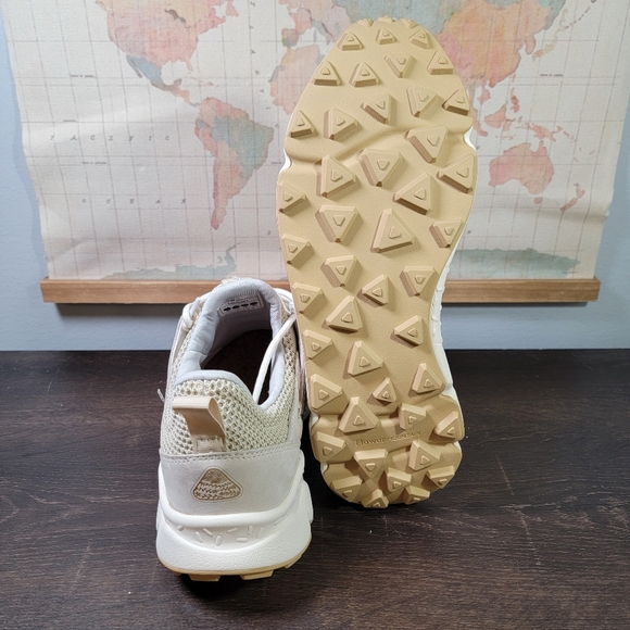 BRAND NEW Flower Mountain Premium Designer Sneaker Men's Size 11.0 - Picture 7 of 7